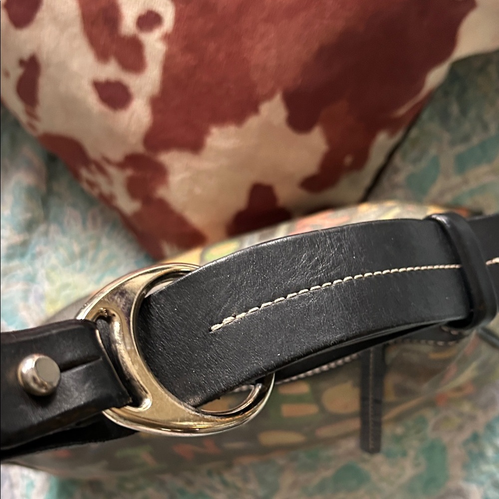 Dooney & Bourke Y2K Vintage Graffiti Doodle Crayon shoulder bag - Picture 4 of 10